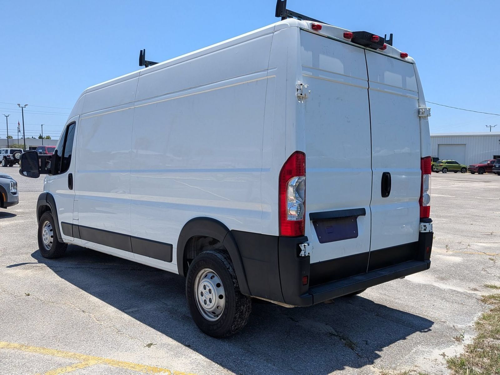 Used 2022 RAM ProMaster 2500 w/ Interior LED Lighting Group FWD image 5
