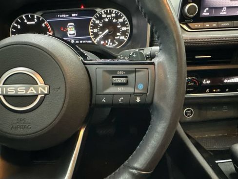 Used 2023 Nissan Rogue SV w/ SV Premium B Package FWD image 28