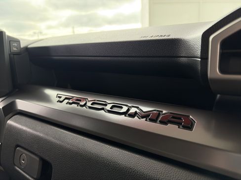 Certified 2025 Toyota Tacoma TRD Sport image 25