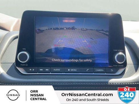 Used 2023 Nissan Rogue SV image 24