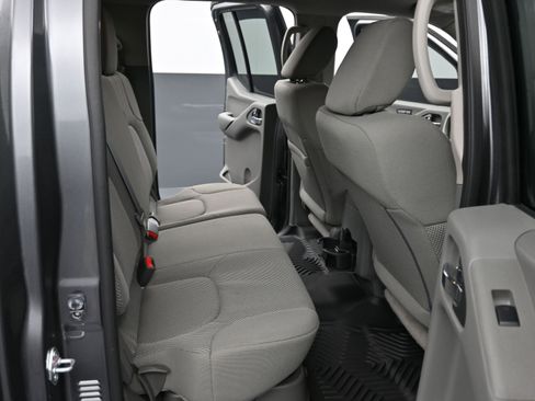 Used 2021 Nissan Frontier SV w/ SV Utility Package image 16