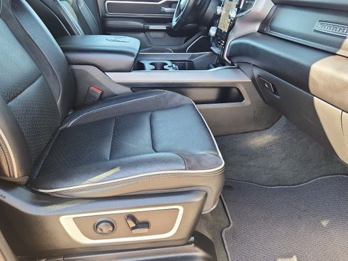 Used 2024 RAM 1500 Laramie AWD/4WD image 13