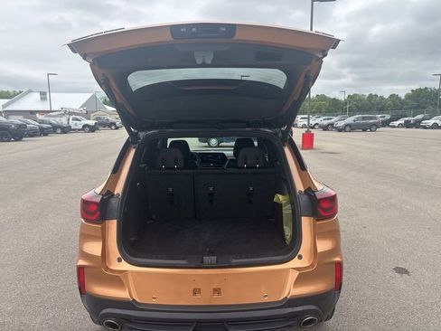 Used 2024 Chevrolet TrailBlazer RS w/ Convenience Package AWD/4WD image 9