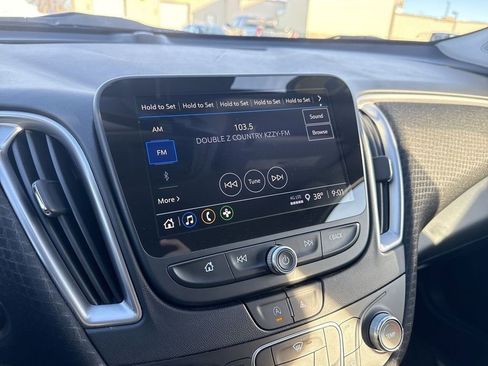 Certified 2025 Chevrolet Malibu RS image 24