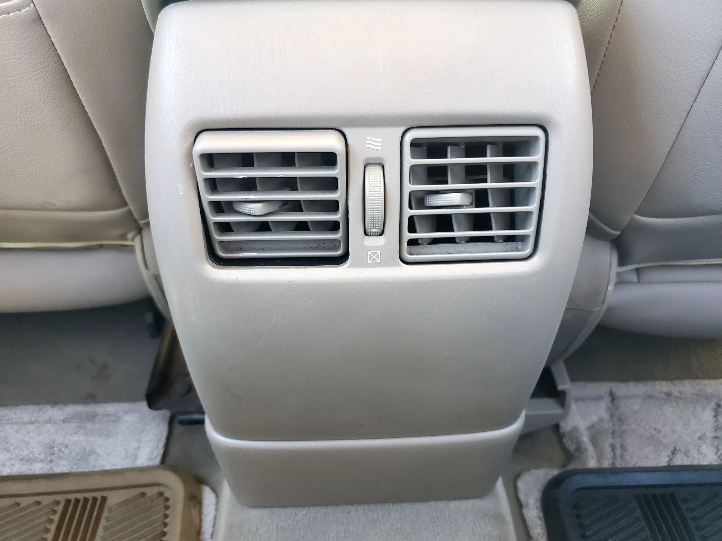 Used 2003 Toyota Camry XLE FWD image 34