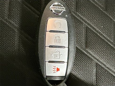 Used 2021 Nissan Kicks SV image 14