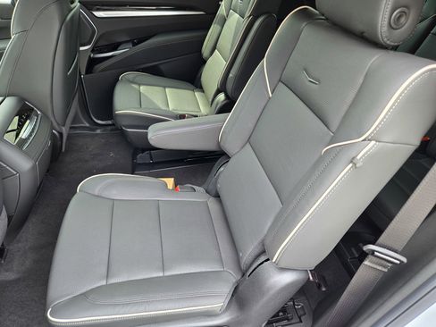 New 2026 Cadillac Escalade Luxury w/ LPO, Radiant Package image 6