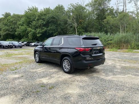 Used 2023 Chevrolet Traverse LT image 8
