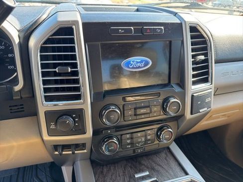 Used 2017 Ford F250 Lariat w/ Chrome Package AWD/4WD image 7