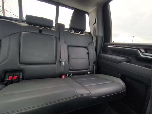 Used 2025 Chevrolet Silverado 2500 LTZ w/ LTZ Convenience Package AWD/4WD image 6