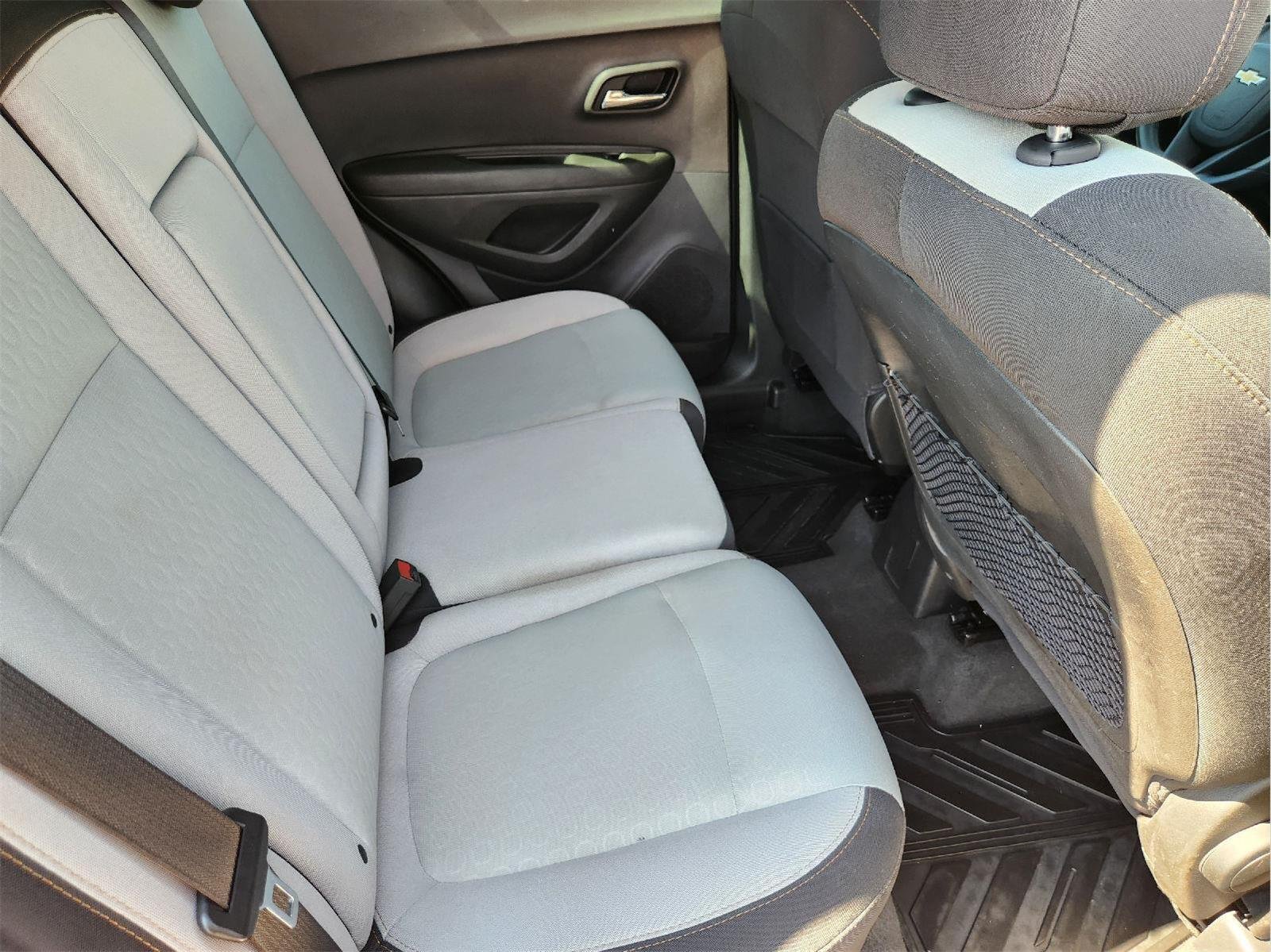Used 2020 Chevrolet Trax LS w/ LPO, Cargo Package FWD image 30