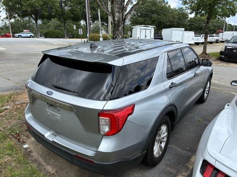 Used 2021 Ford Explorer 2WD image 8