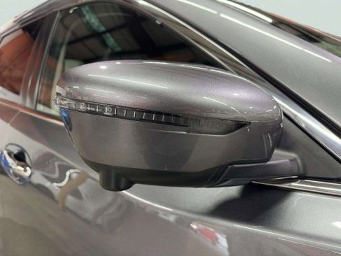 Used 2020 Nissan Rogue SL image 14