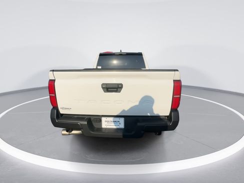 Used 2024 Toyota Tacoma SR image 7