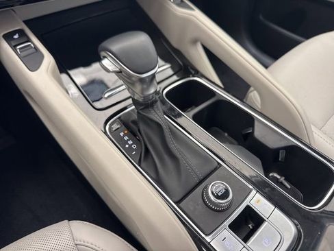 Used 2025 Kia Telluride S image 11