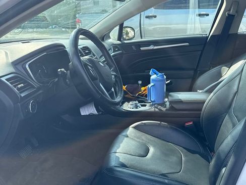 Used 2020 Ford Fusion Titanium FWD image 6