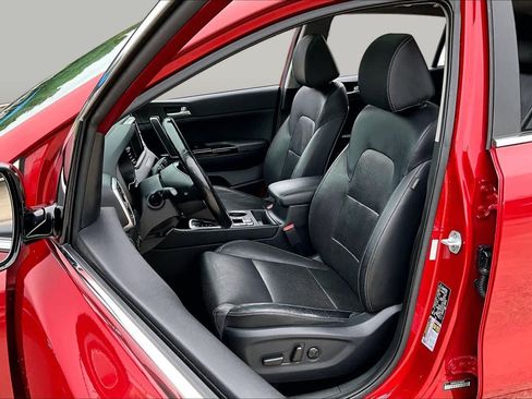 Used 2020 Kia Sportage EX w/ Option Group 15 AWD/4WD image 8