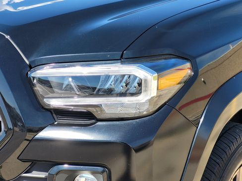 Certified 2022 Toyota Tacoma Limited w/ Nightshade Package AWD/4WD image 5