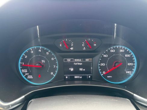 Used 2019 Chevrolet Equinox LS w/ LS Convenience Package FWD image 17