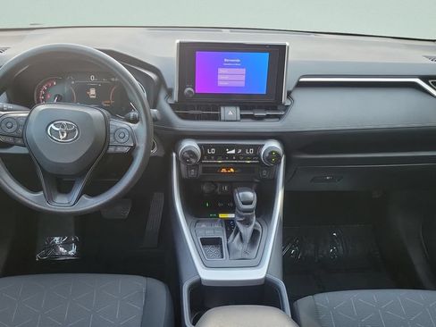 Used 2025 Toyota RAV4 XLE FWD image 11