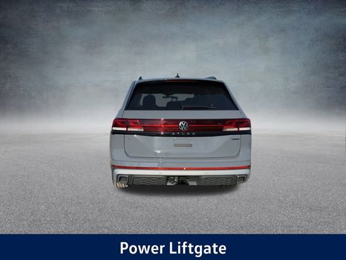 New 2025 Volkswagen Atlas Peak Edition SE image 20