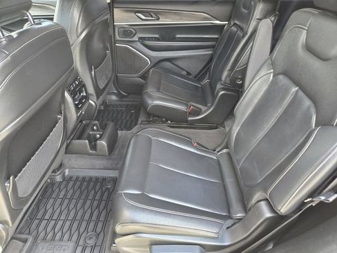 Used 2021 Jeep Grand Cherokee L Limited AWD/4WD image 28