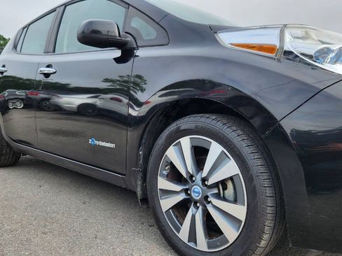 Used 2013 Nissan Leaf SL FWD image 18