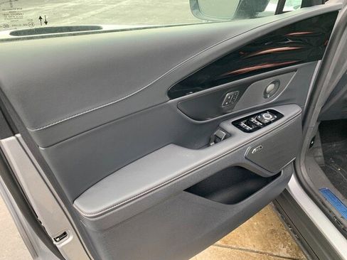 New 2026 Lincoln Nautilus Reserve w/ Jet Appearance Package AWD/4WD image 26