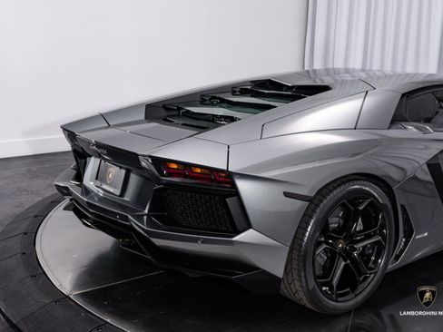 Used 2012 Lamborghini Aventador LP 700-4 image 25