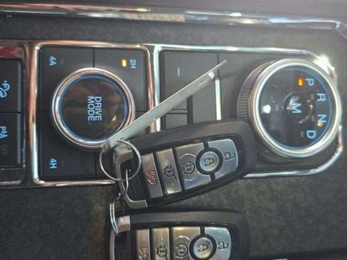 Used 2024 Ford Expedition Limited AWD/4WD image 10