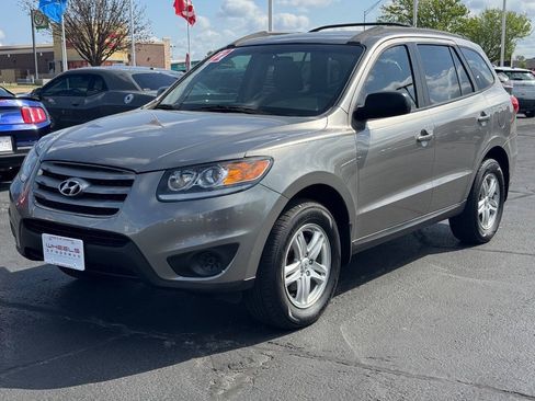 Used 2012 Hyundai Santa Fe GLS FWD image 9