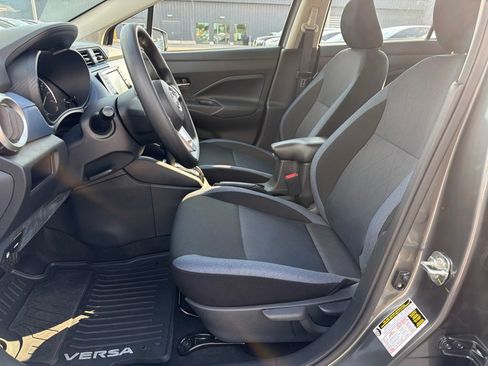 Used 2025 Nissan Versa SV w/ Trunk Package FWD image 11