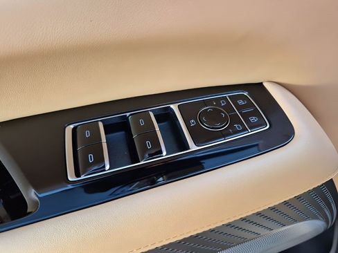 Certified 2025 Cadillac Escalade IQ Luxury 2 image 18