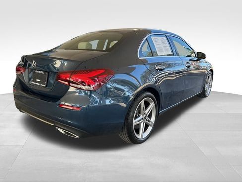 Used 2021 Mercedes-Benz A 220 image 3