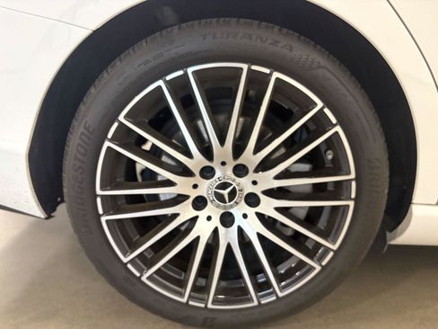 Used 2024 Mercedes-Benz C 300 4MATIC Sedan image 51