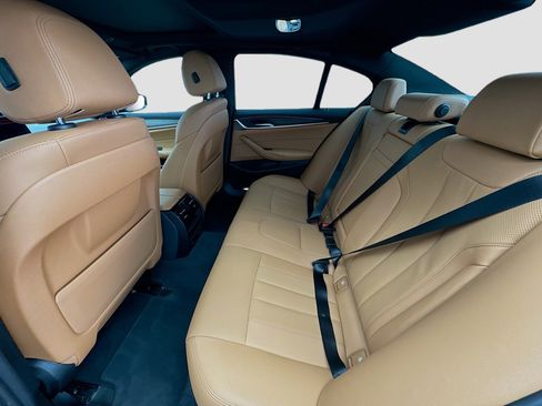 Used 2023 BMW 540i w/ M Sport Package RWD image 16