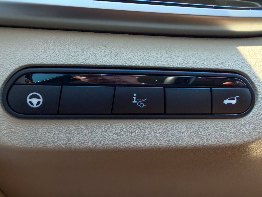 Used 2023 INFINITI QX60 Sensory w/ Vision Package AWD/4WD image 23