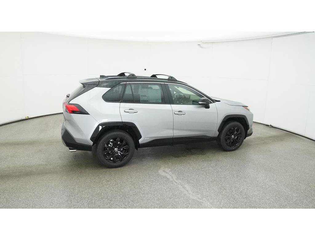 Used 2025 Toyota RAV4 XSE AWD/4WD image 13