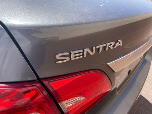 Used 2017 Nissan Sentra SV image 13