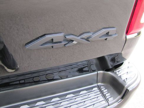 Used 2022 RAM 1500 Big Horn AWD/4WD image 31