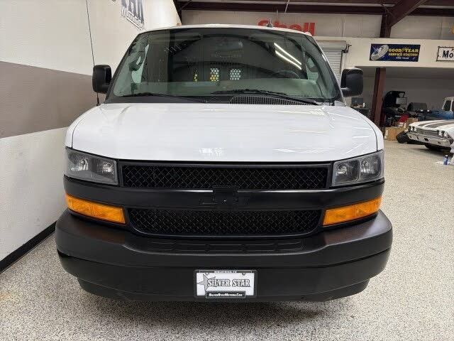 Used 2022 Chevrolet Express 2500 w/ Driver Convenience Package RWD image 2