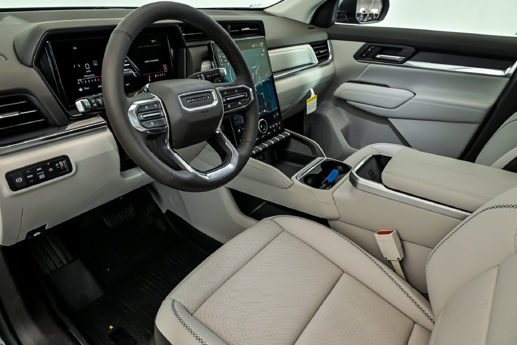 New 2027 GMC Terrain Denali w/ LPO, Floor Liner Package AWD/4WD image 7