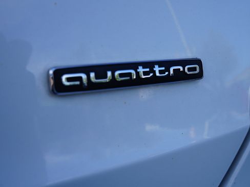 Used 2020 Audi Q3 2.0T Premium image 23