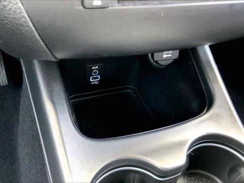 Used 2018 Dodge Journey SE w/ Popular Equipment Group image 30