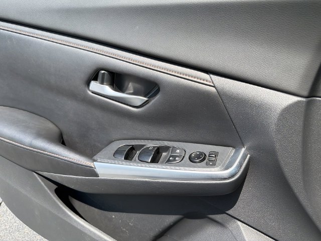 Used 2022 Nissan Sentra SR FWD image 21