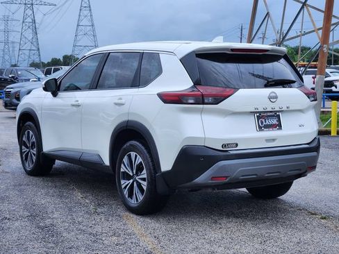 Used 2023 Nissan Rogue SV FWD image 5