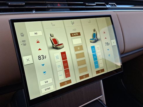 New 2026 Land Rover Range Rover SE image 12