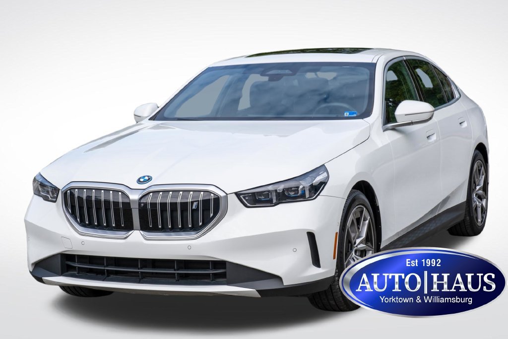 Used 2024 BMW i5 eDrive40i w/ M Sport Package RWD image 1