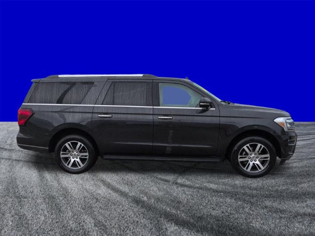 Used 2024 Ford Expedition Max Limited RWD image 3