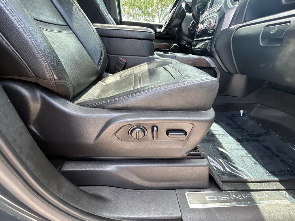 Used 2020 GMC Sierra 2500 Denali w/ Denali Ultimate Package AWD/4WD image 26